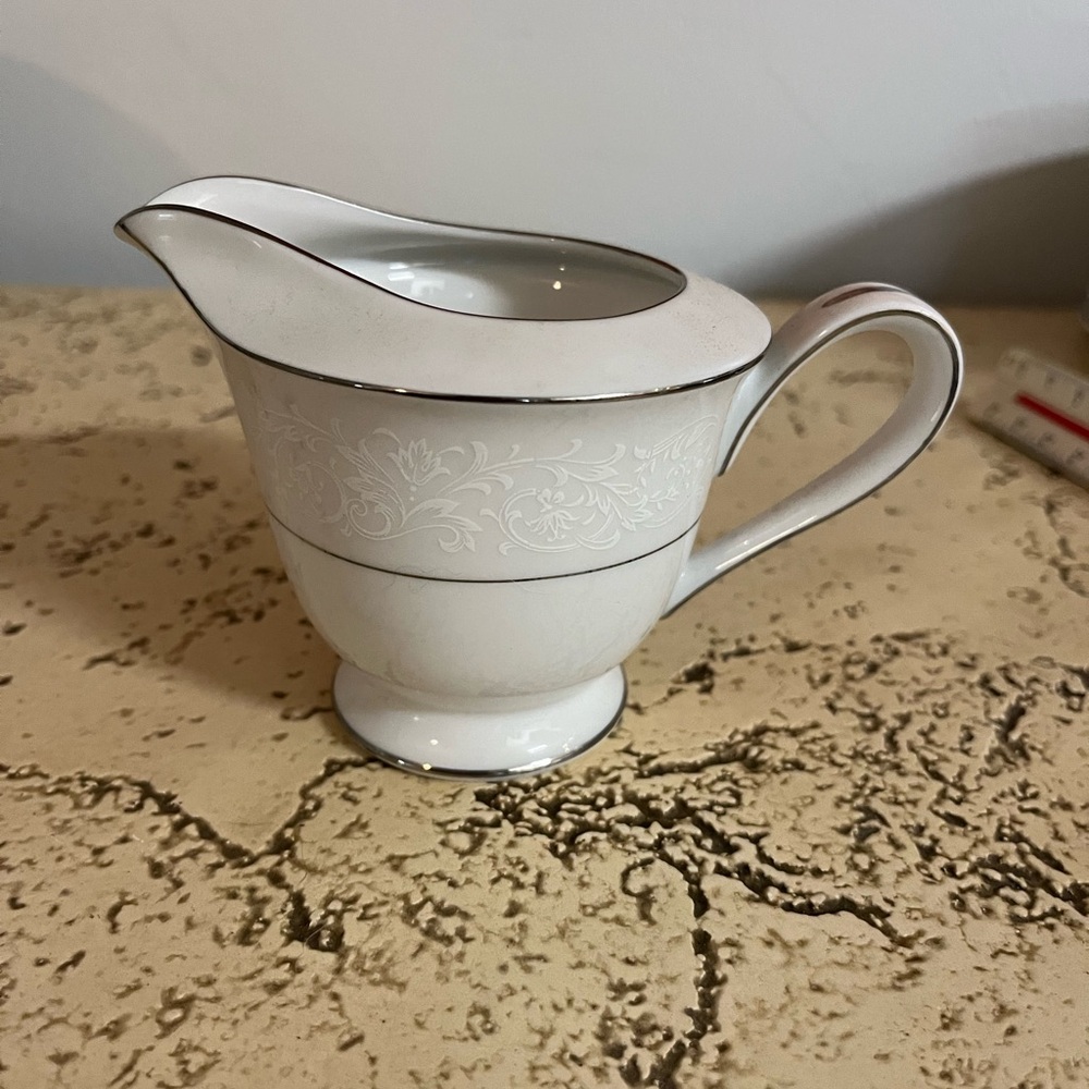 Sango Fine China Fresco 3540 Creamer